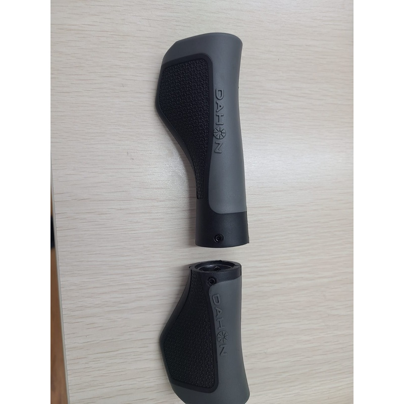 DAHON  DH-1089-11 / DAHON GRIPS-DH-1089-1 LONG 1 SHORT