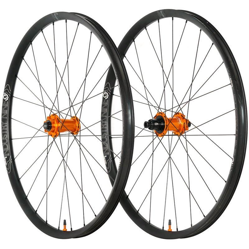 Industry Nine Enduro S Classic – 29 – Orange Hydra Hubs – 15×110 & 12×148 – XD – 28h