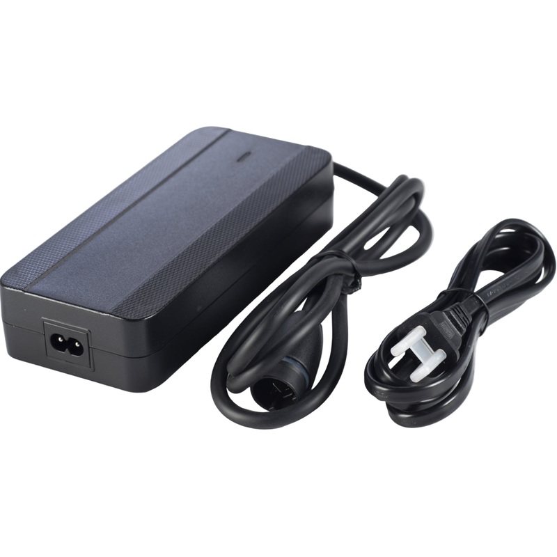 Norco 915802-002 Simplo Charger 4A – North America